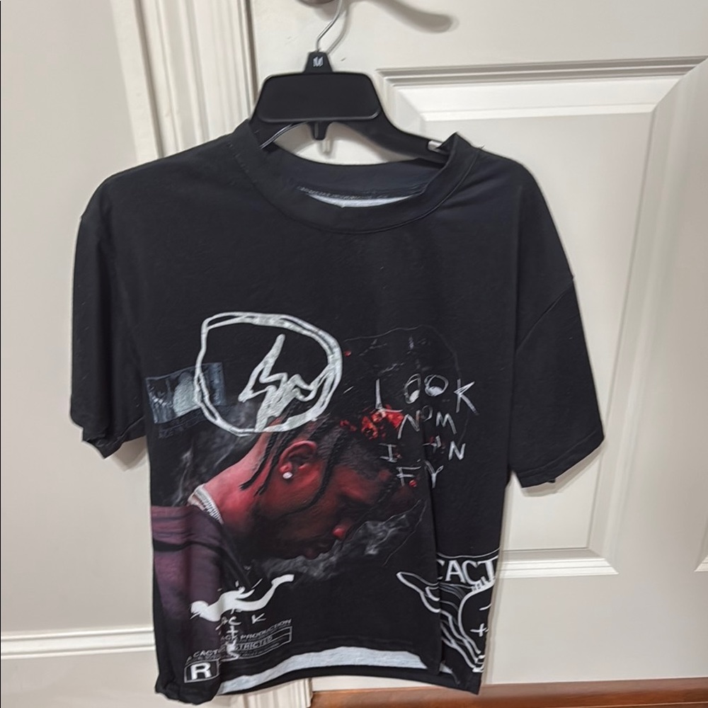 Black Graphic T-Shirt

Travis Scott